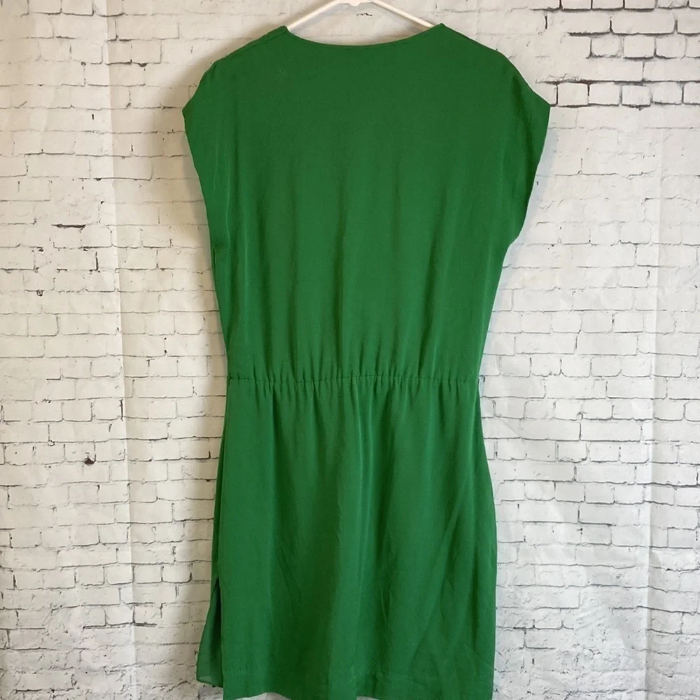 Diane Von Furstenberg Silk Reara Dress 8 Kelly Green Sleeveless Cowl Neck Luxury